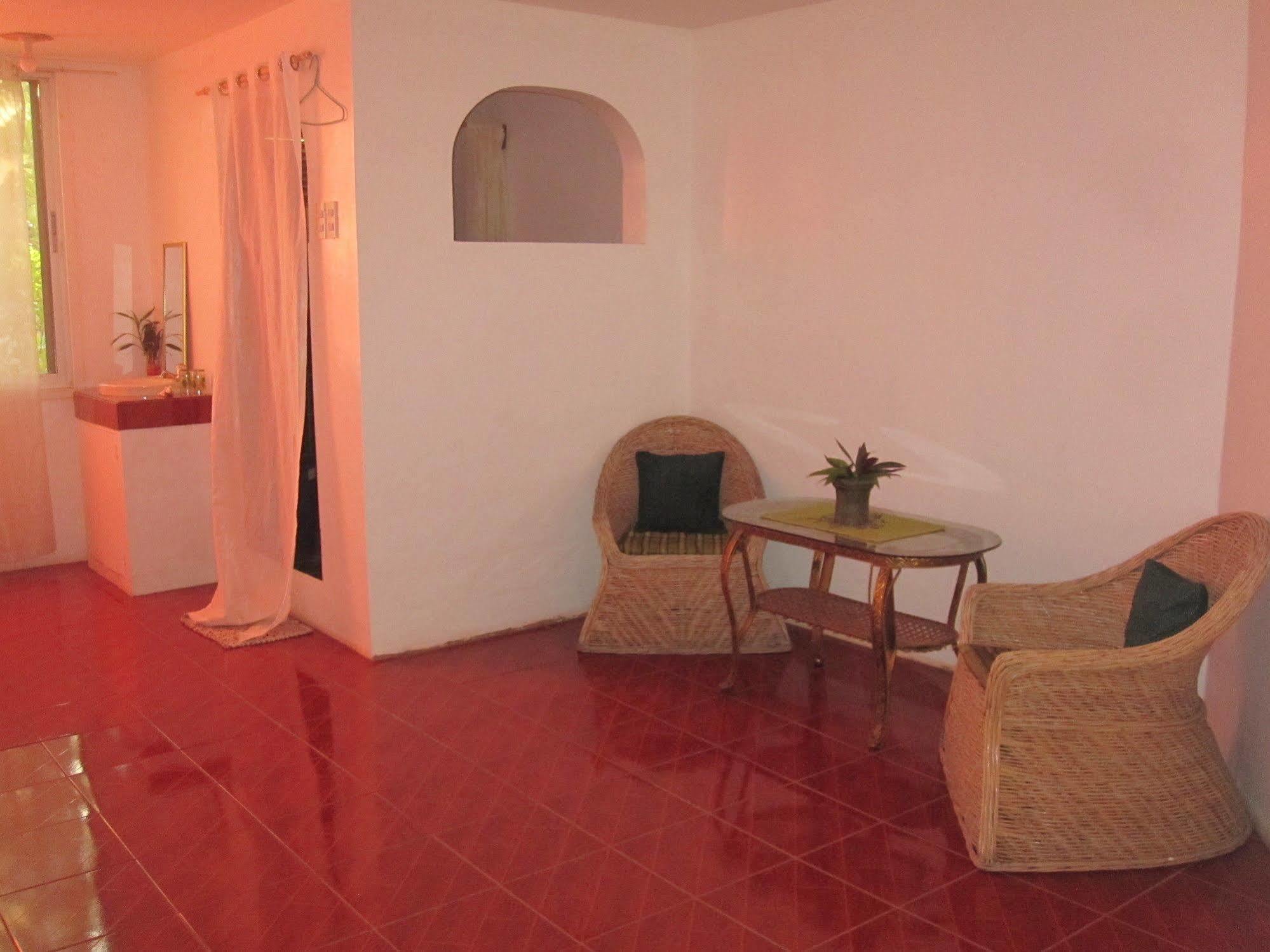 בוסואנגה Pierhouse Lodging מראה חיצוני תמונה